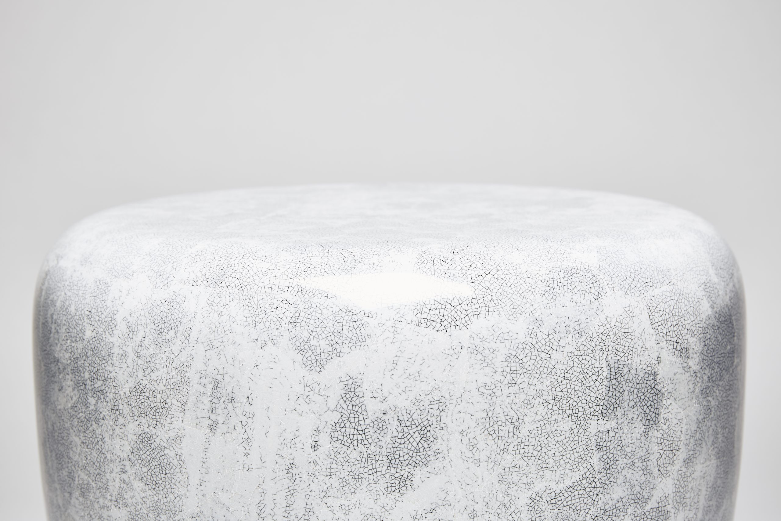 RAD_DOT_EGGWHITE_05