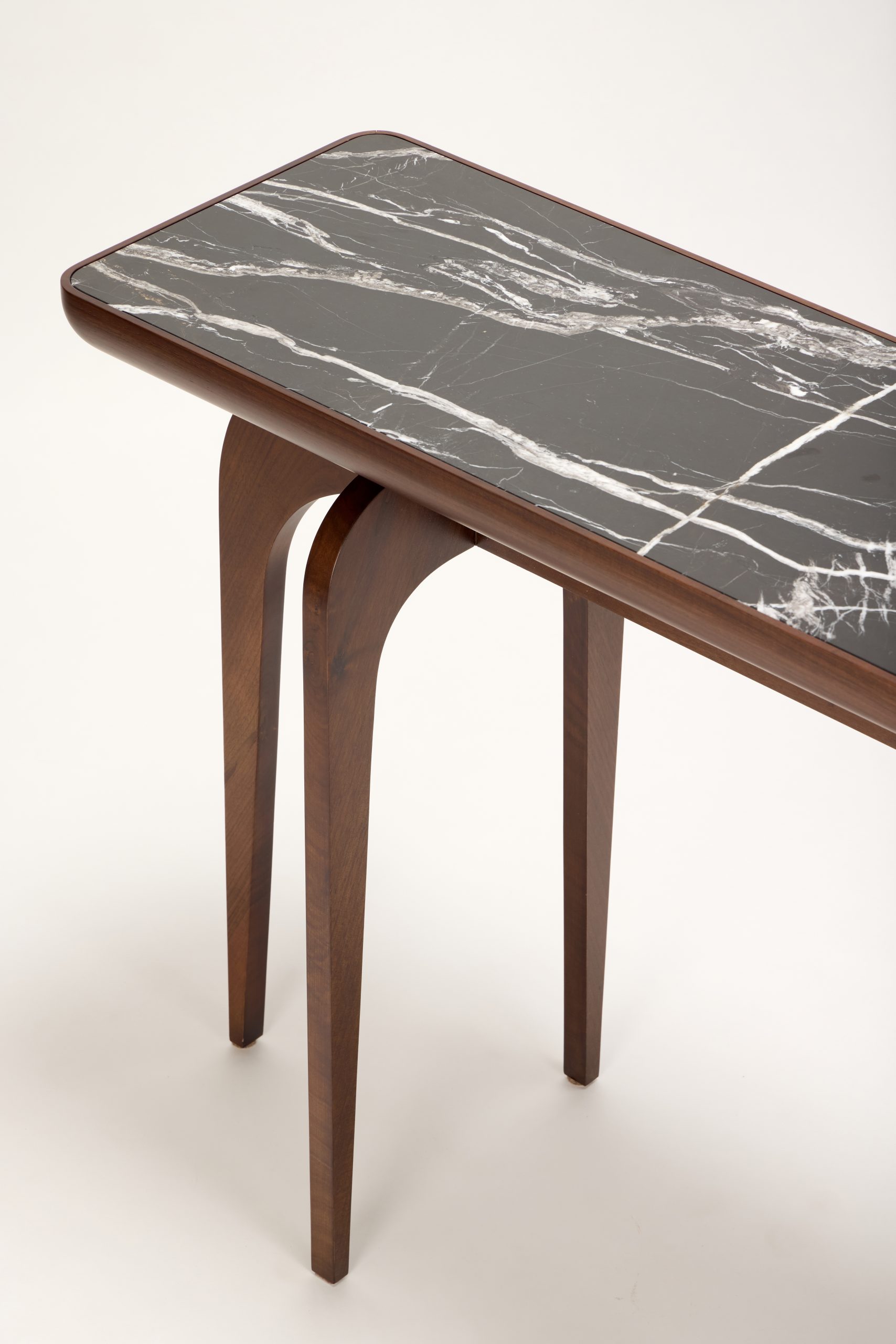 REDA AMALOU DESIGN_BABYLONE_Console_copyright Mikael benard_1