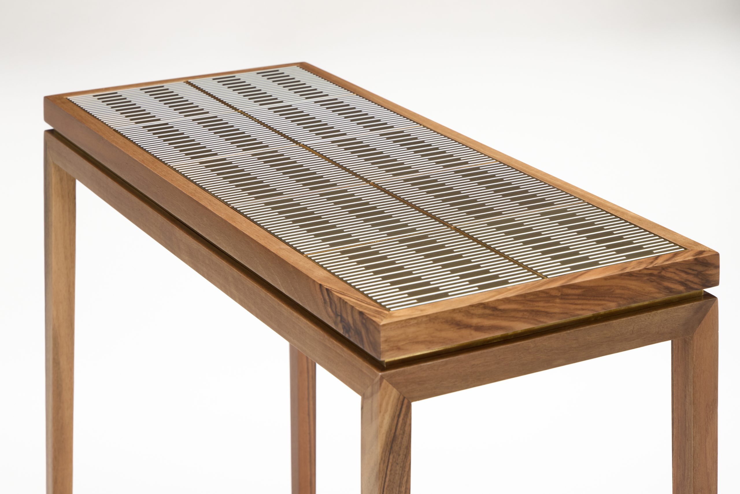 REDA AMALOU DESIGN_LALA_Console_copyright Mikael Benard_18