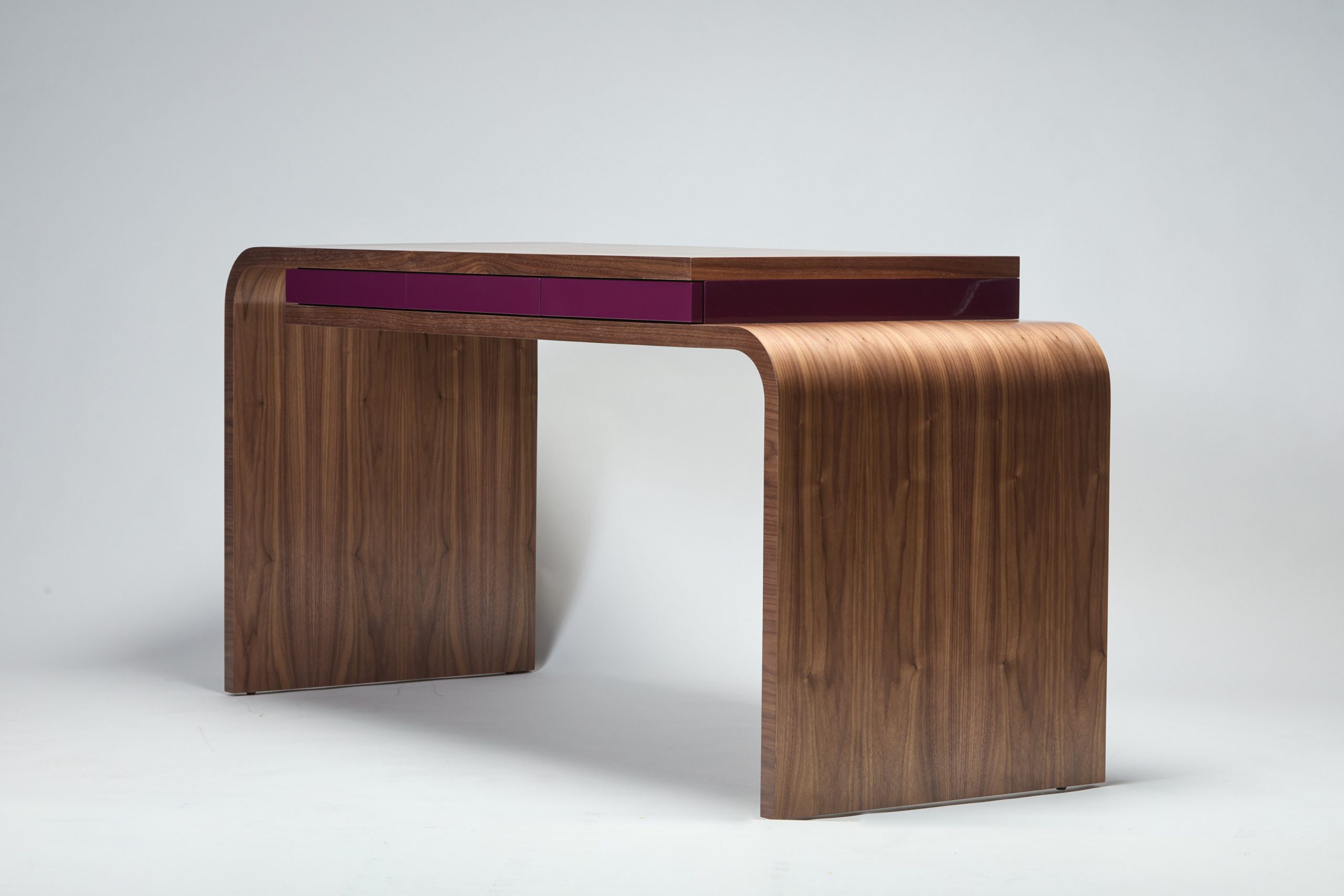 REDA AMALOU DESIGN_SOA Desk_Velvet_18