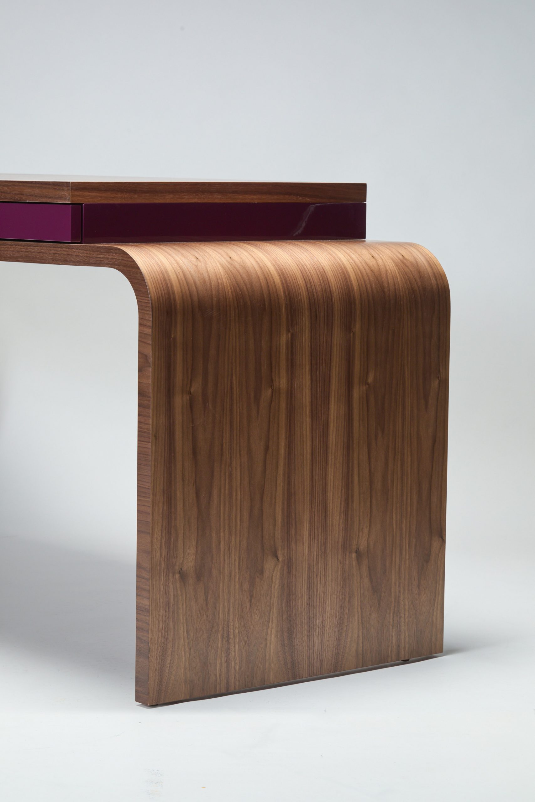 REDA AMALOU DESIGN_SOA Desk_Velvet_21