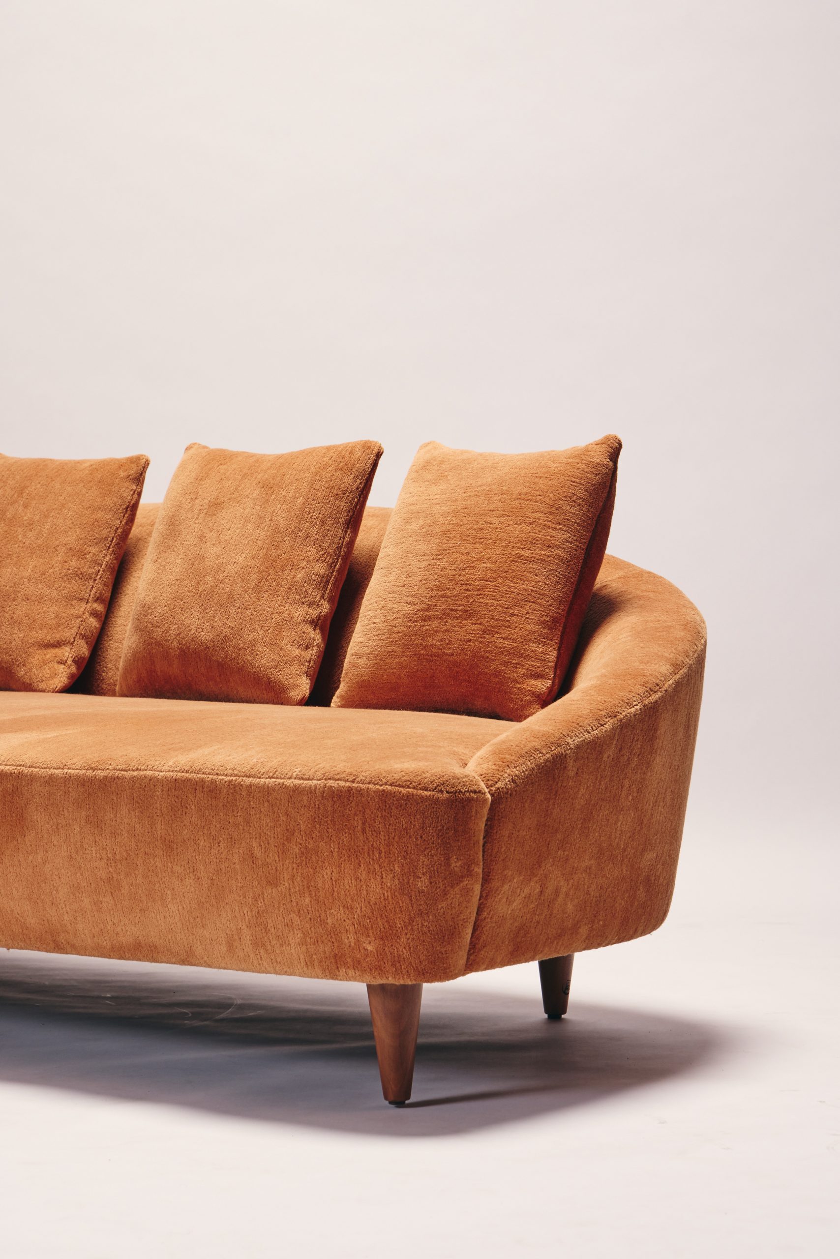 Reda AMALOU_Gabriela Sofa-©Mikael Benard_6