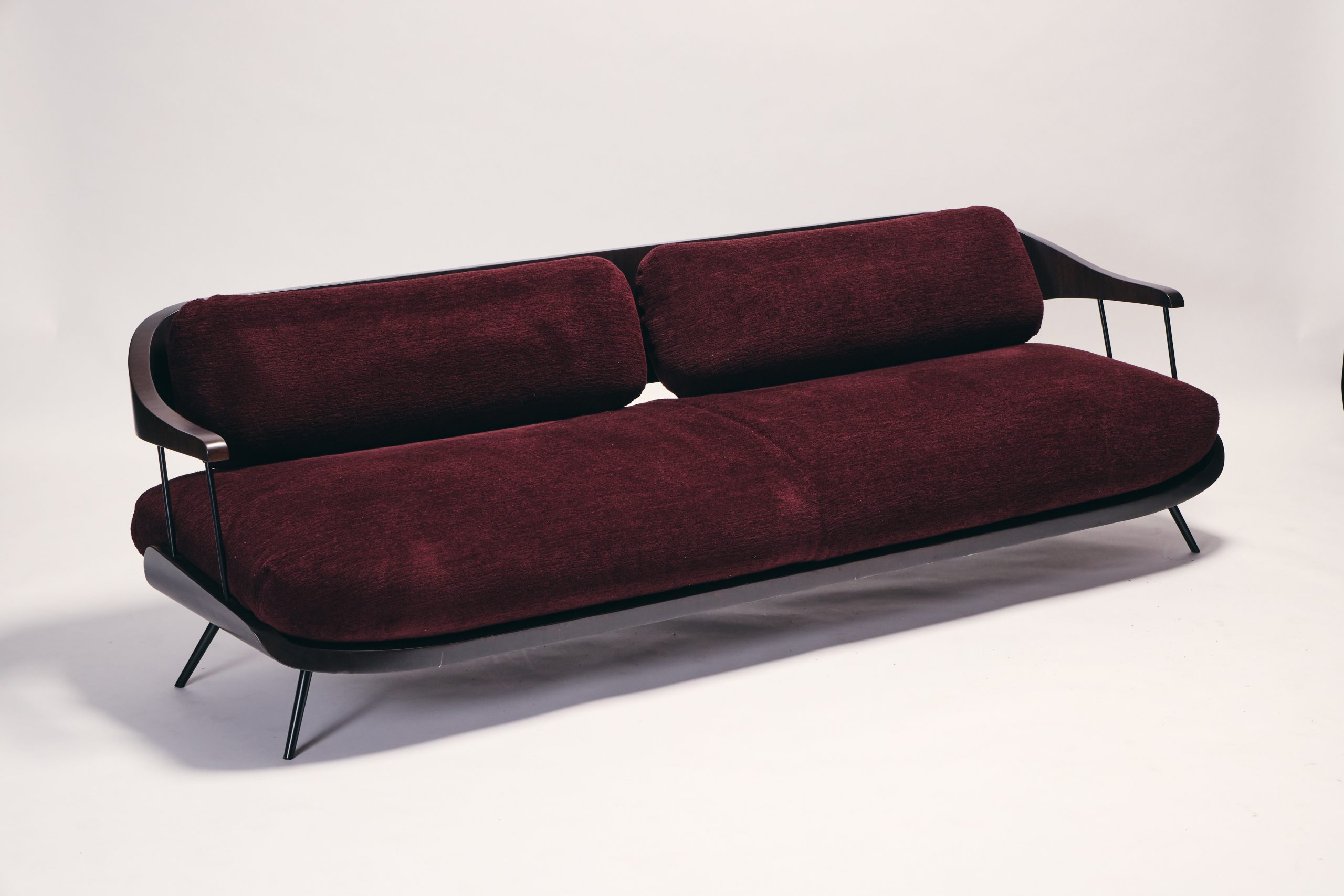 Reda AMALOU_Octave Sofa_Cherry-©Mikael Benard_2