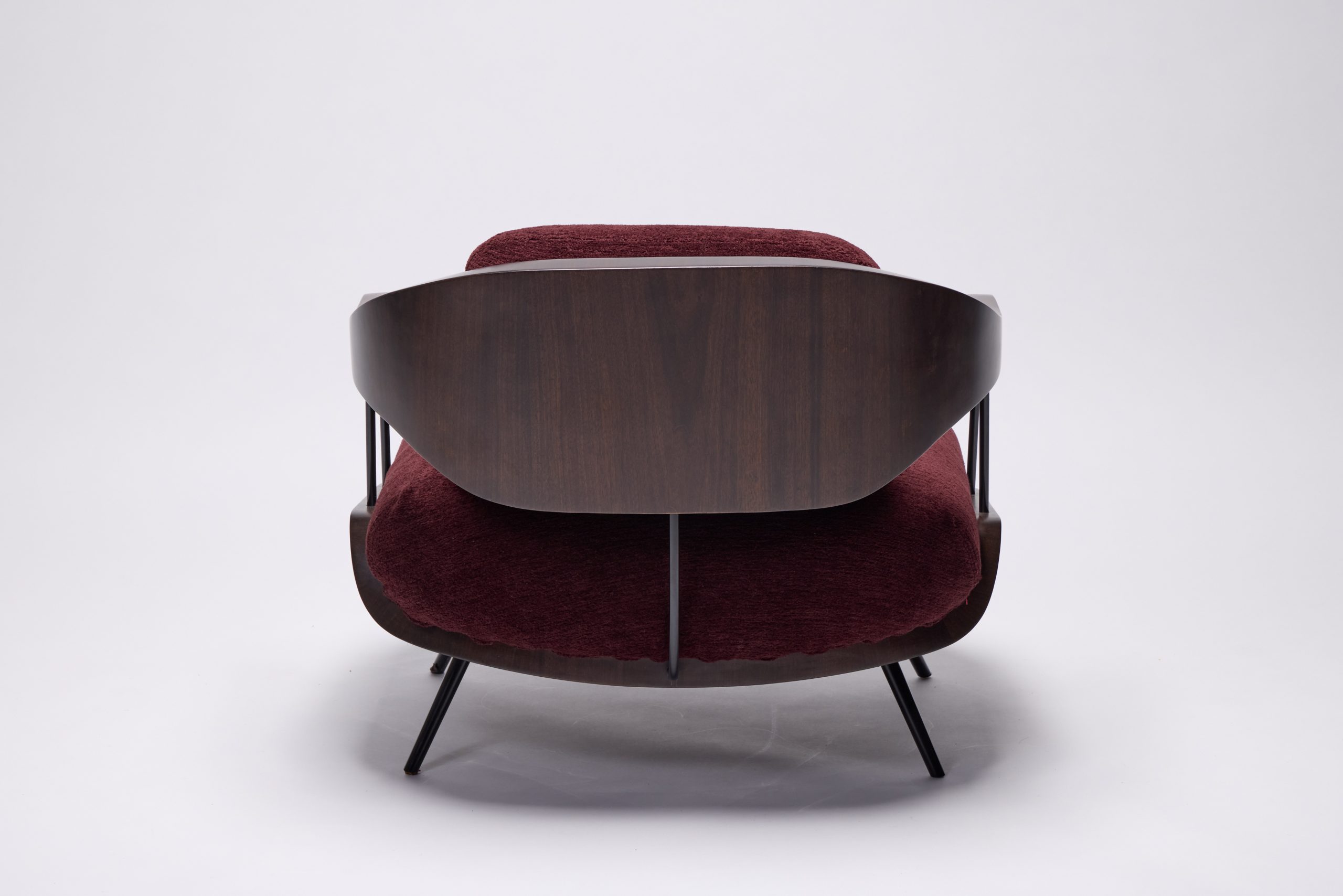 Reda AMALOU_Octave armchair_Cherry-©Mikael Benard_1