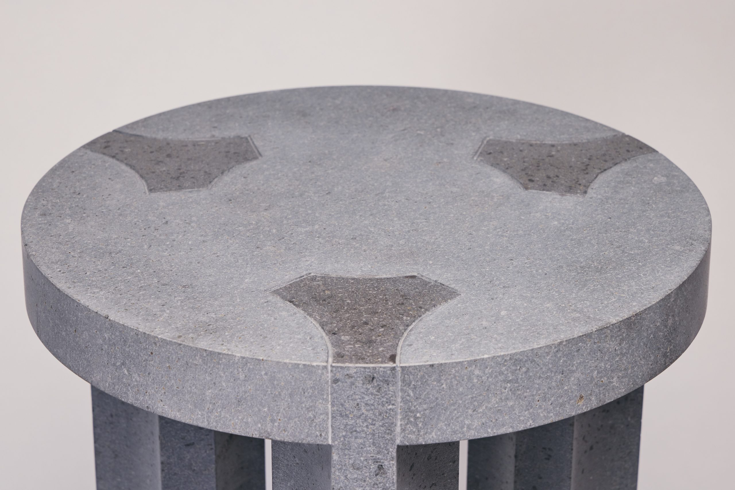 Reda AMALOU_collection Galerie_INLAY console_Basalt marble_©Mikael Benard_4