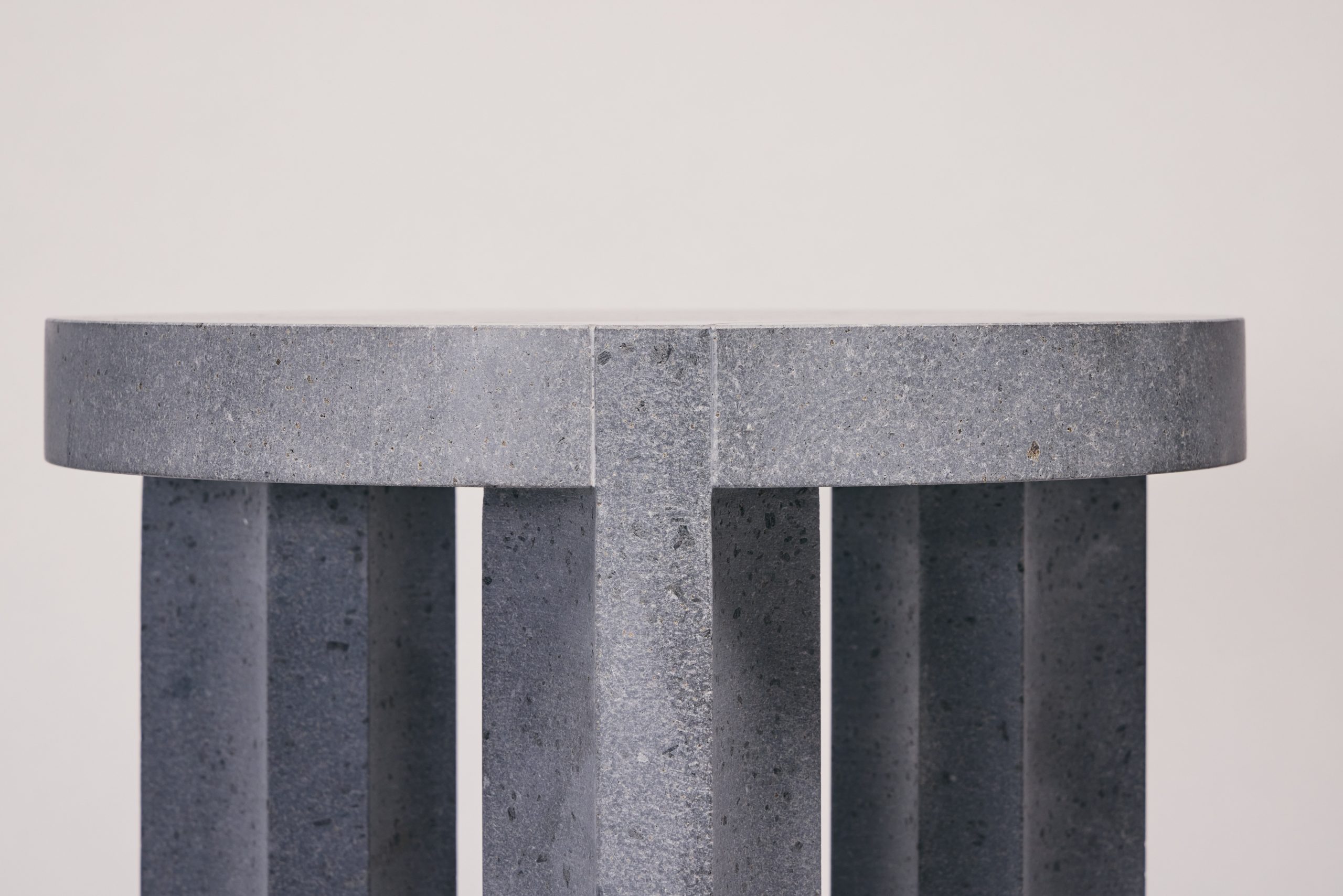 Reda AMALOU_collection Galerie_INLAY console_Basalt marble_©Mikael Benard_6