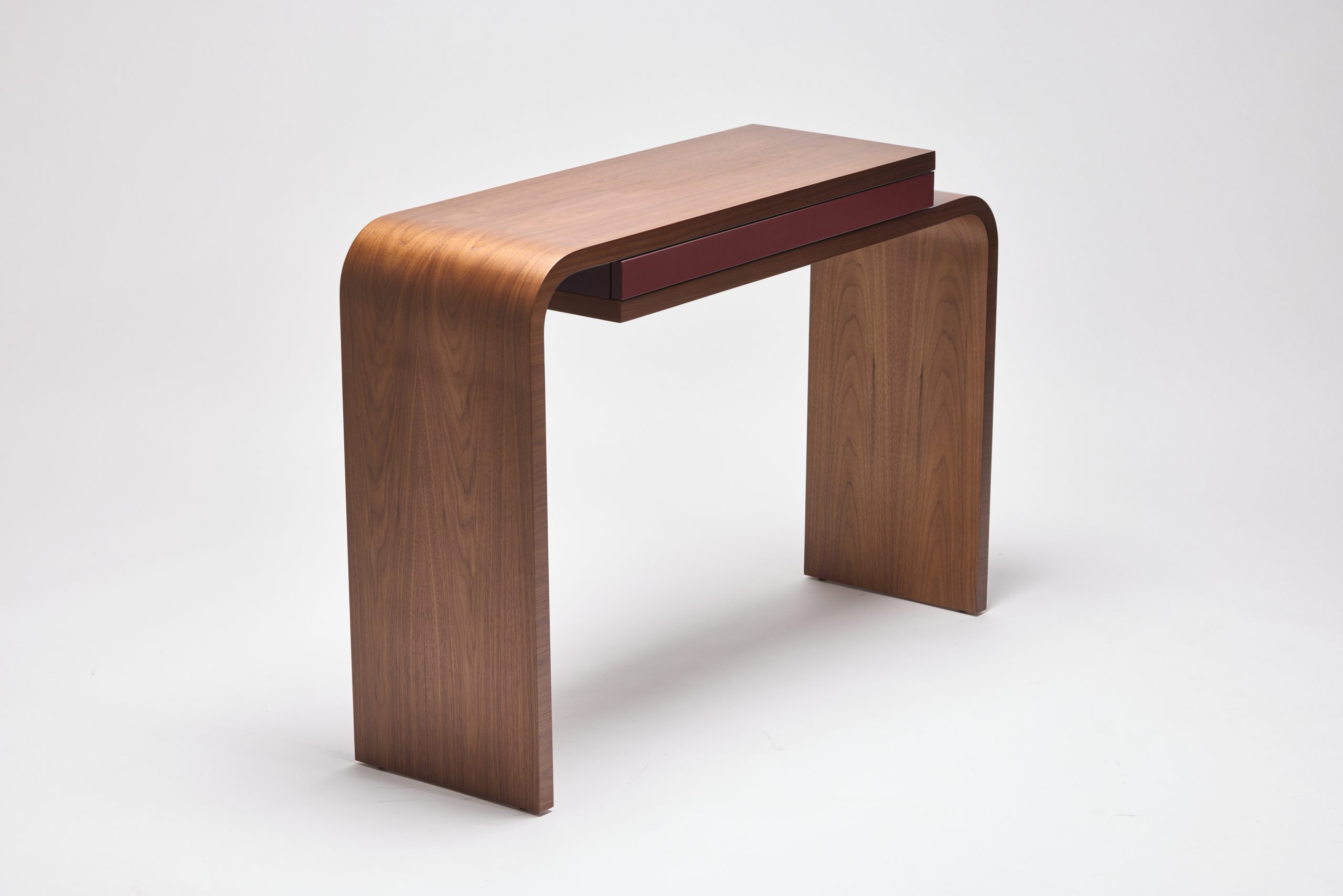 Reda Amalou Design_SOA CONSOLE_Deep Garnet