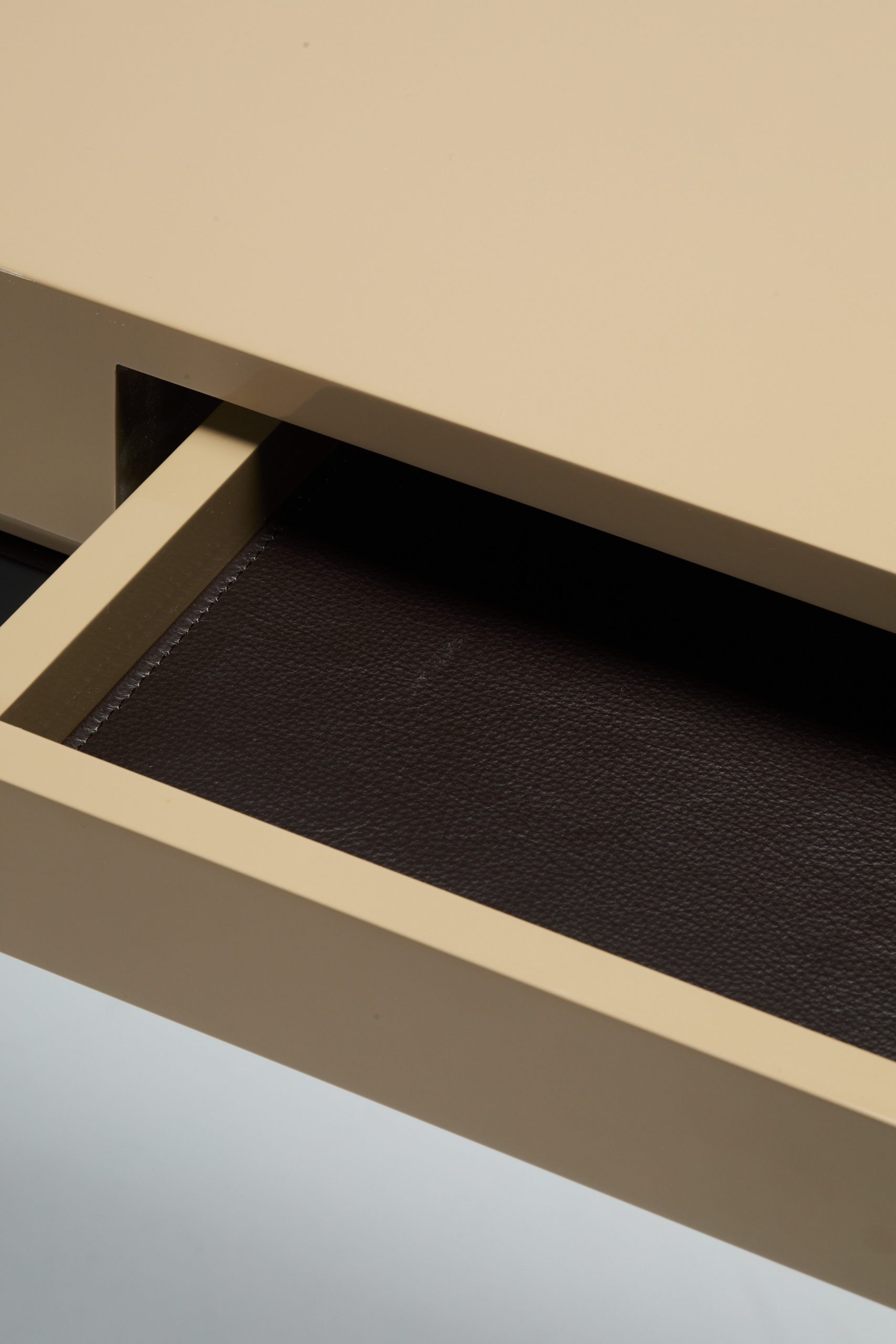 RedaAmalouDesign_TARA console _beige12