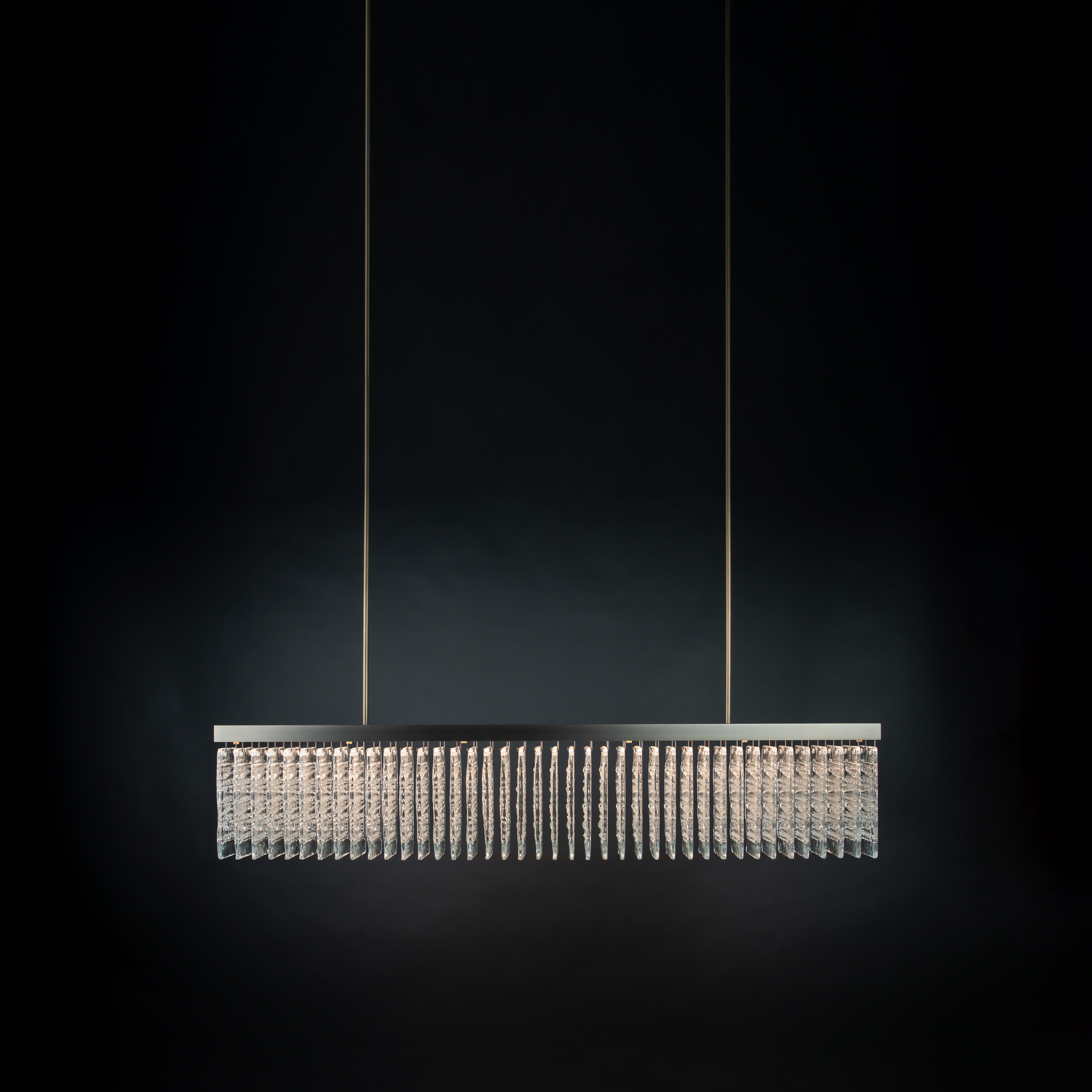 RedaAmalou_Ice Suspension by Veronese_ credit Ruben Jochimeck